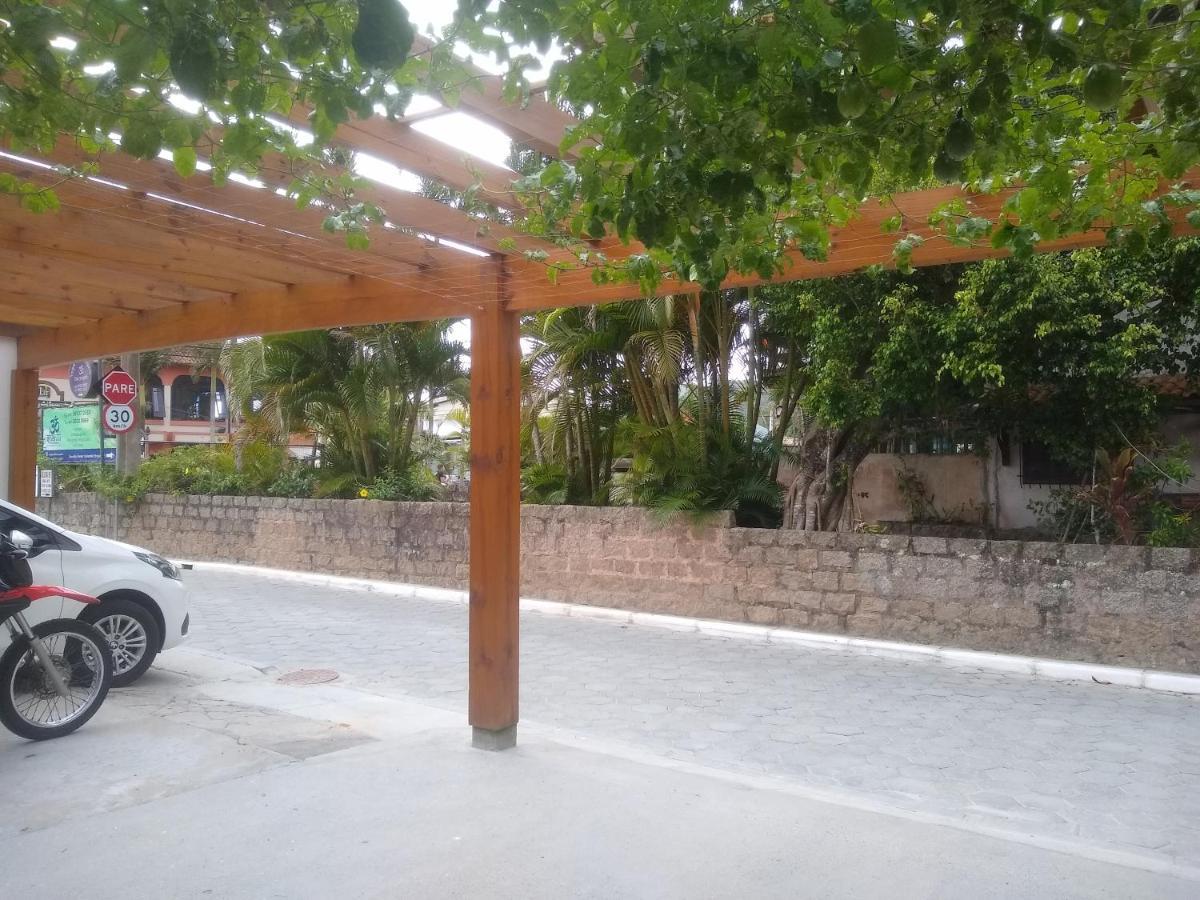 Com Varanda Apartment